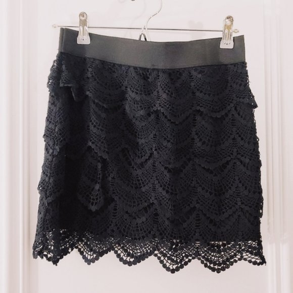 Aeropostale Cotton Blend Scalloped Lace Skirt- S - Picture 3 of 14
